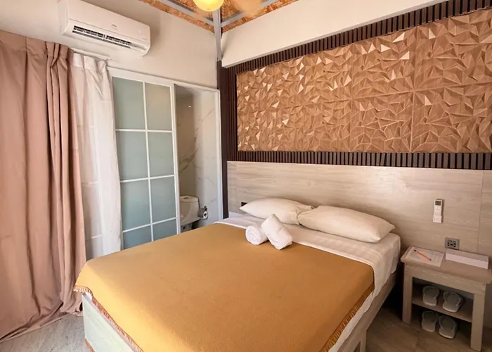 The South Hideaway Oslob Hotel Gawi
